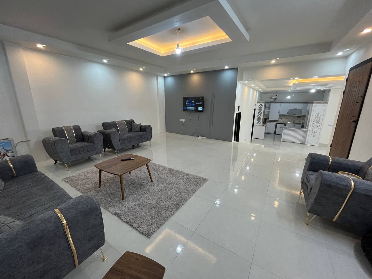 آپارتمان دوخوابه شاهرخ 2