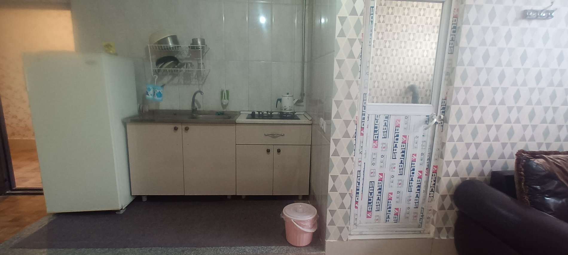 سوئیت یک خوابه میرزالو واحد ۲