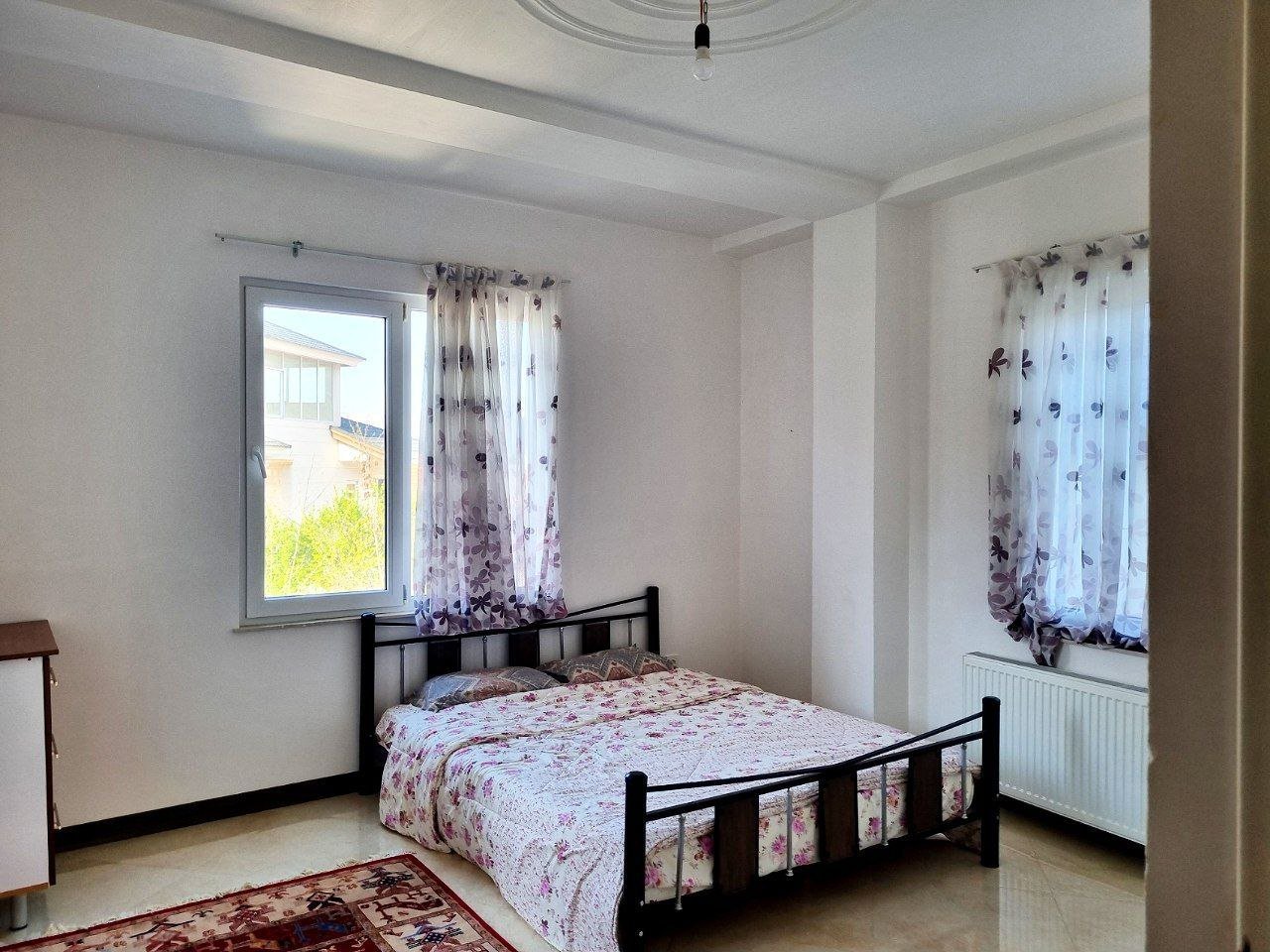 دوخوابه جنگلی گل یشم