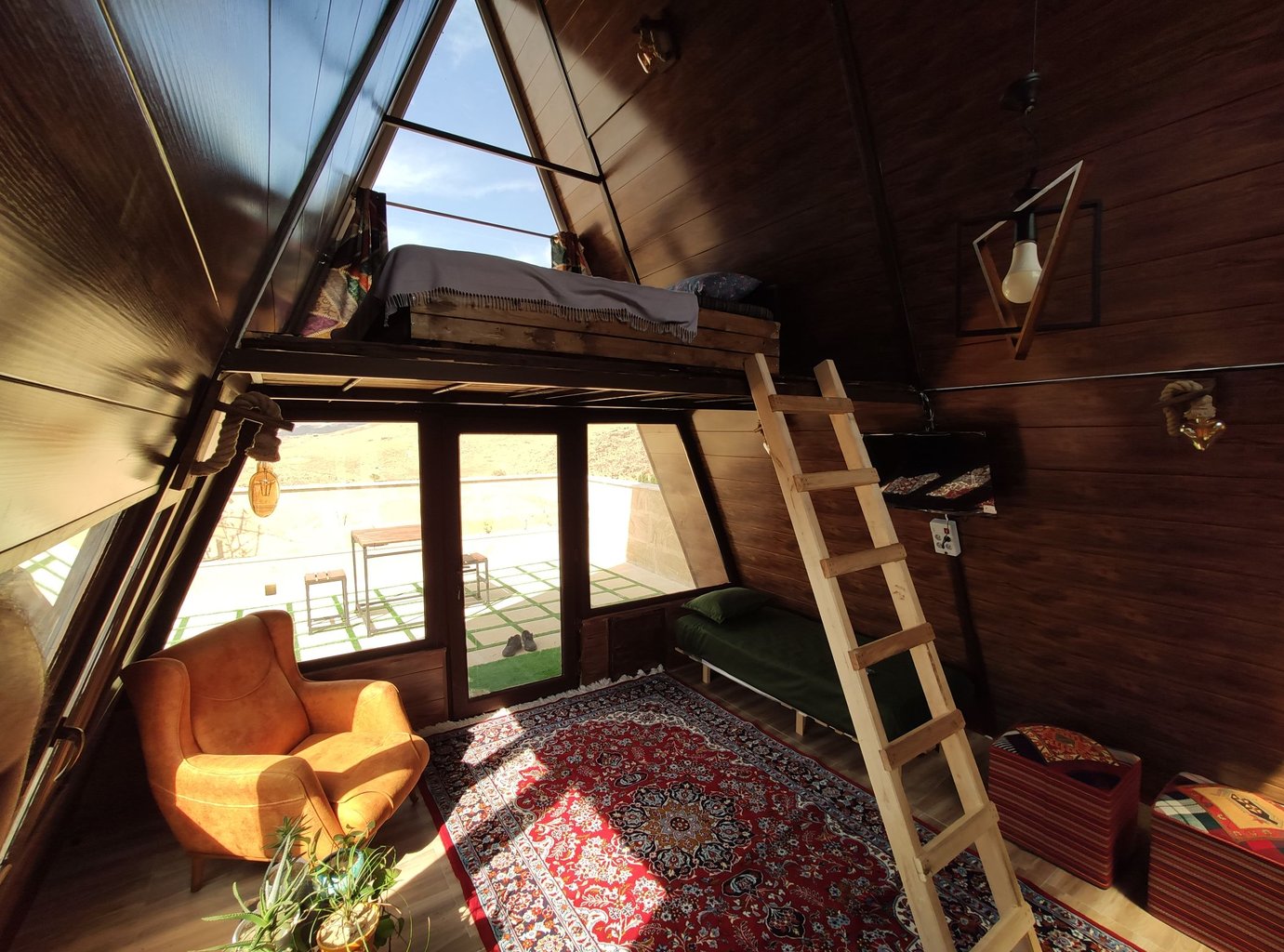 عمارت اوغول جان - واحد کلبه سوئیسی