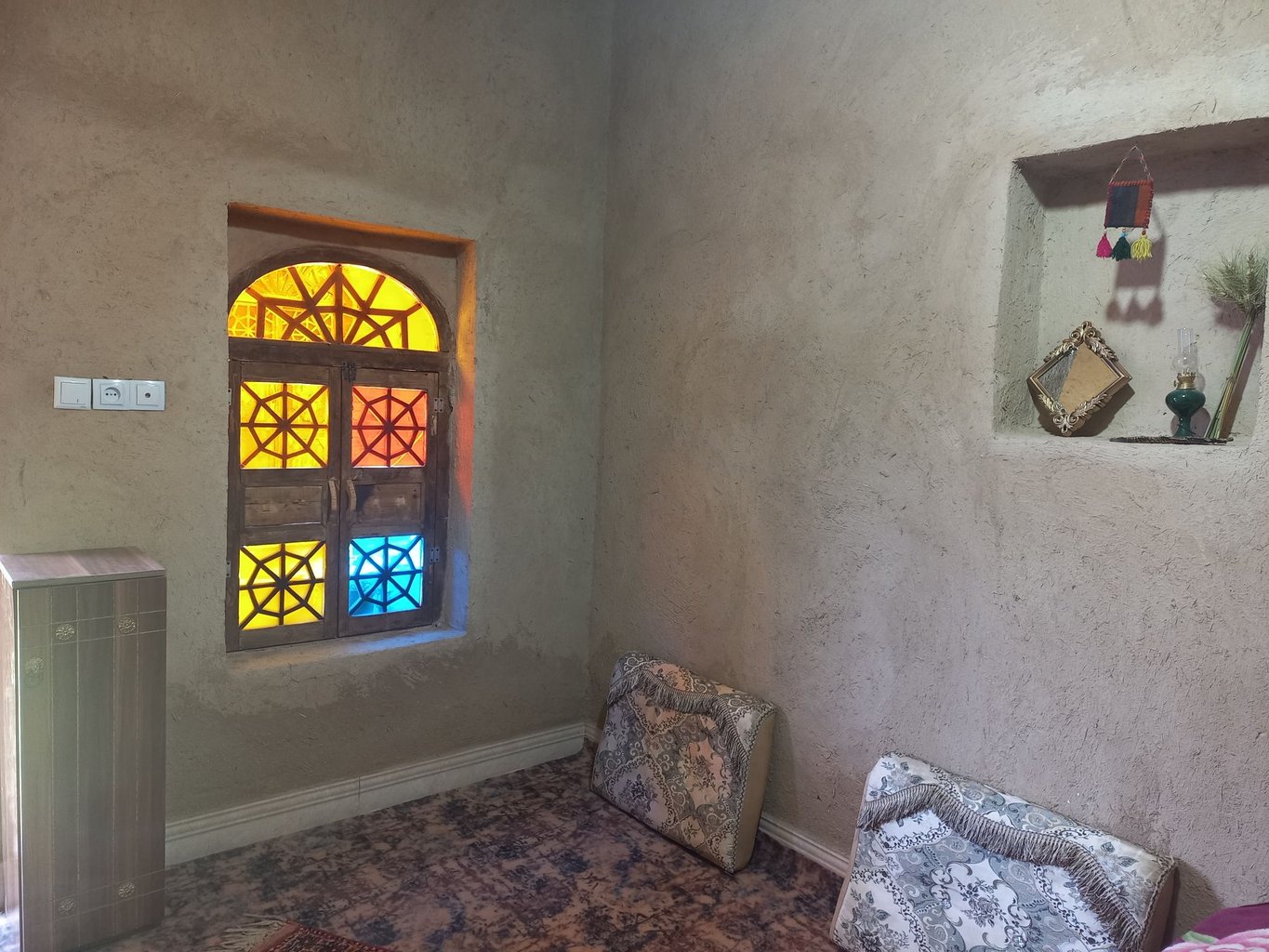 پارسه گاد - واحد بات راک تاش