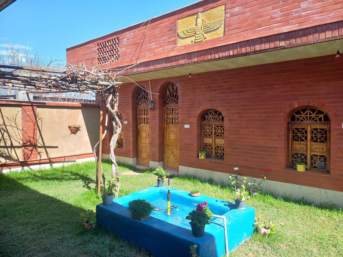 پارسه گاد - واحد تچر