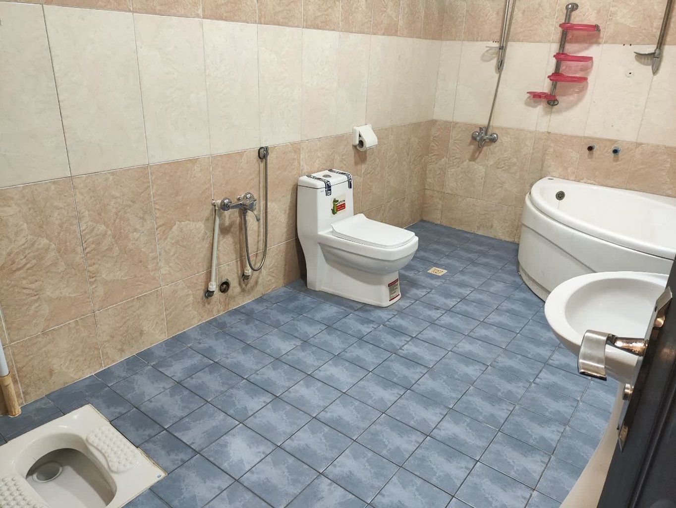 مجتمع اقامتگاهی امام رضا علیه السلام - فلت ۱