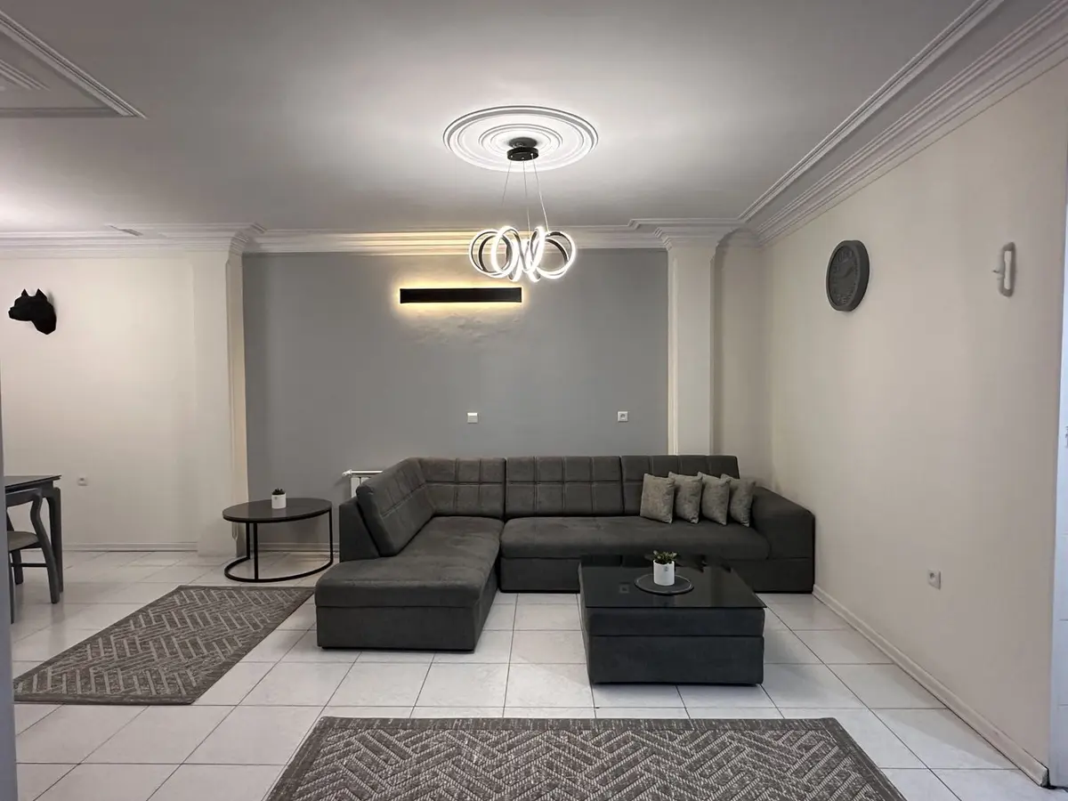 آپارتمان یک خوابه نارمک دردشت شرق ۴