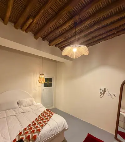 ویلا سه خوابه استخردار ساحلی ُمم ماه