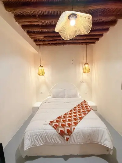 ویلا سه خوابه استخردار ساحلی ُمم ماه