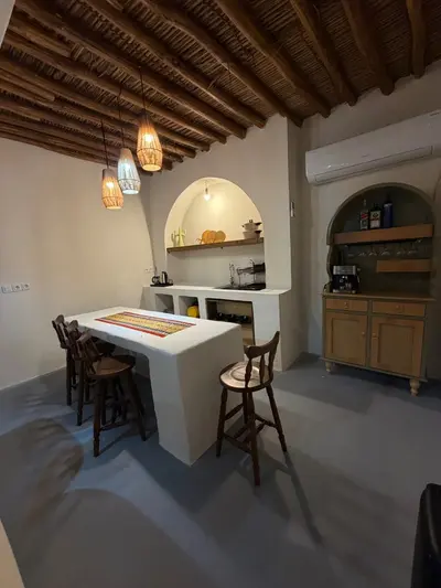 ویلا سه خوابه استخردار ساحلی ُمم ماه