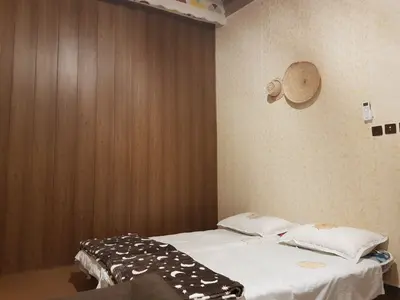 بومگردی یک تخته حَبا اتاق 4