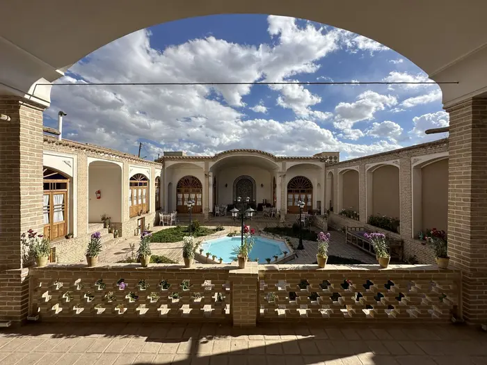 اقامتگاه سنتی سرای ریحان - واحد ۱۰۶