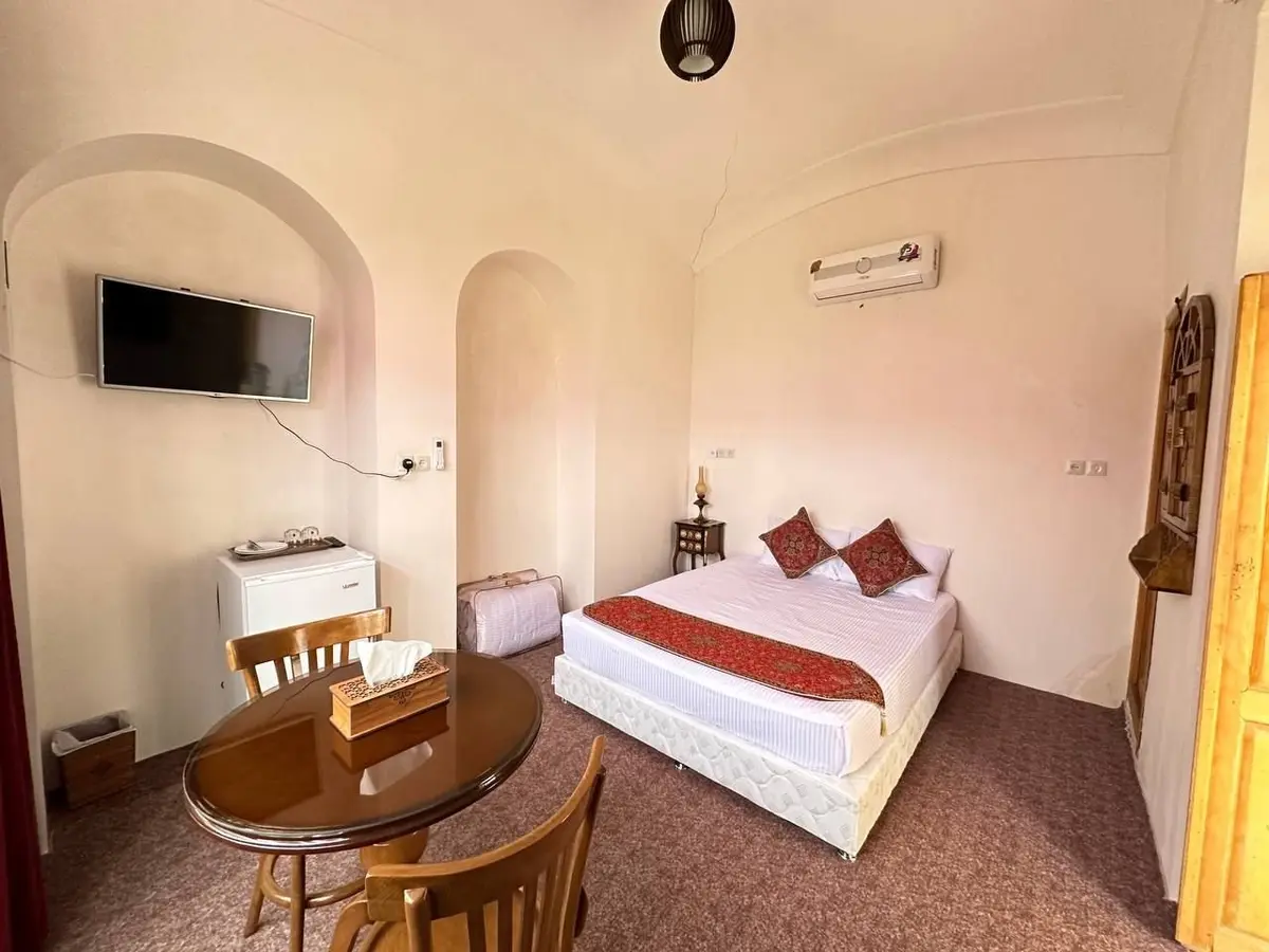 اقامتگاه سنتی سرای ریحان - واحد ۱۰۶