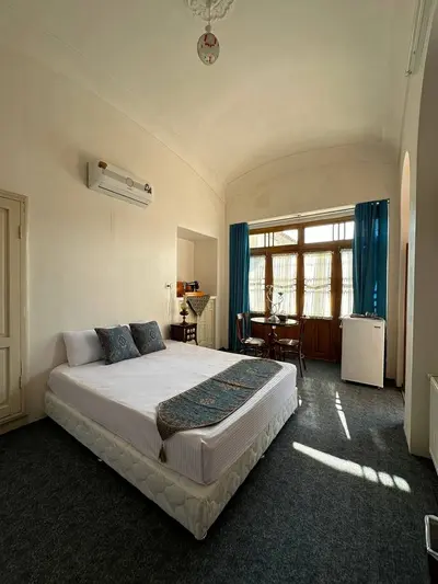 اقامتگاه سنتی سرای ریحان - واحد ۱۰۱