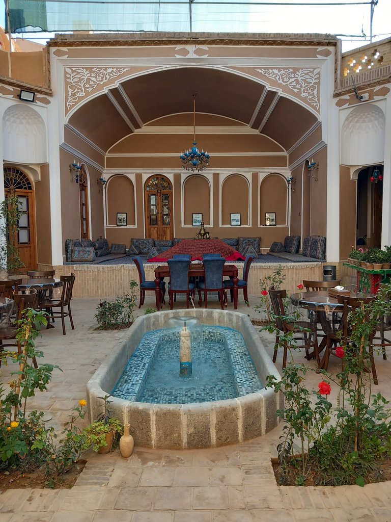 اقامتگاه سنتی شیخداد - واحد امیتیس