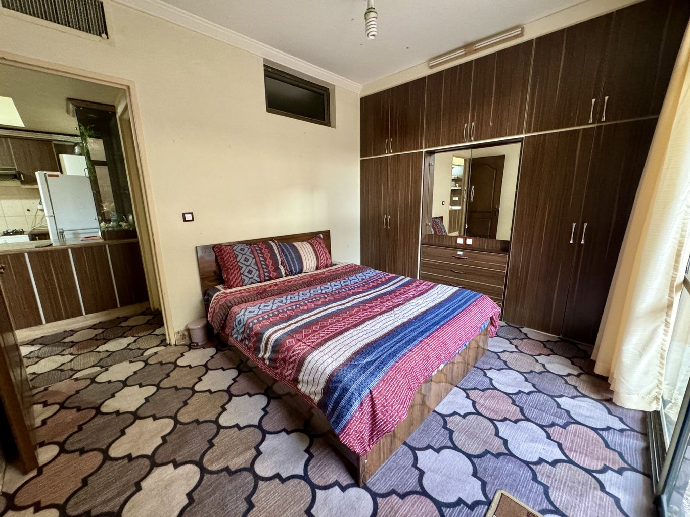 دوخوابه چهارباغ بهار