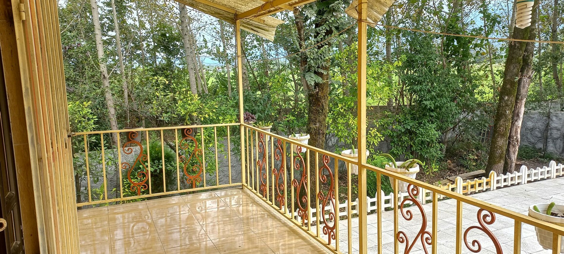 دوخوابه جنگلی دیلمان