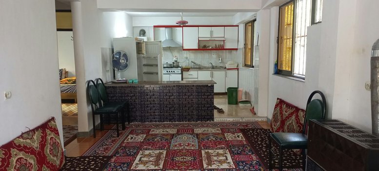 ویلا دوخوابه جنگلی دیلمان - آشپزخانه رو به پذیرایی