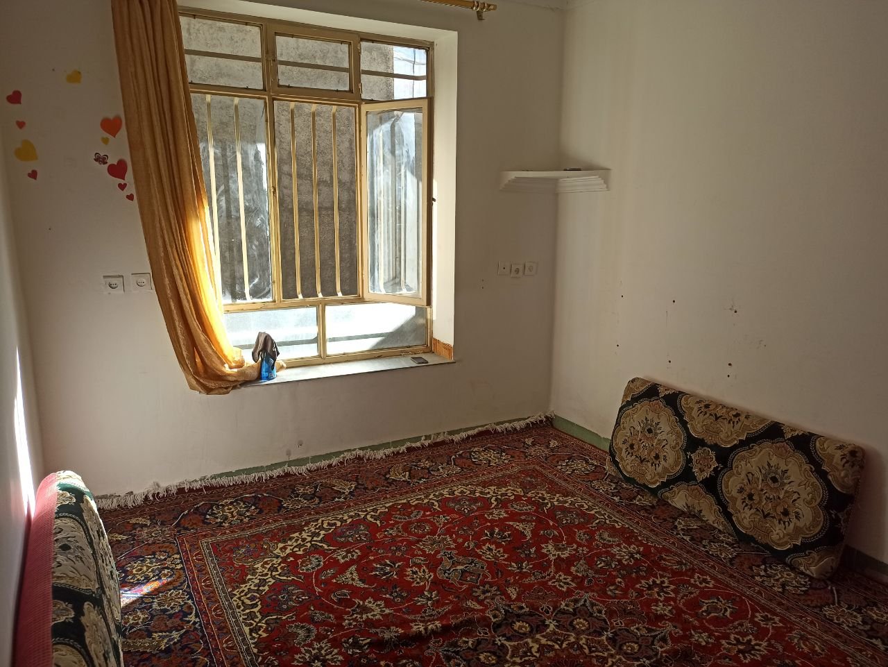 سوئیت دو خوابه سرتون