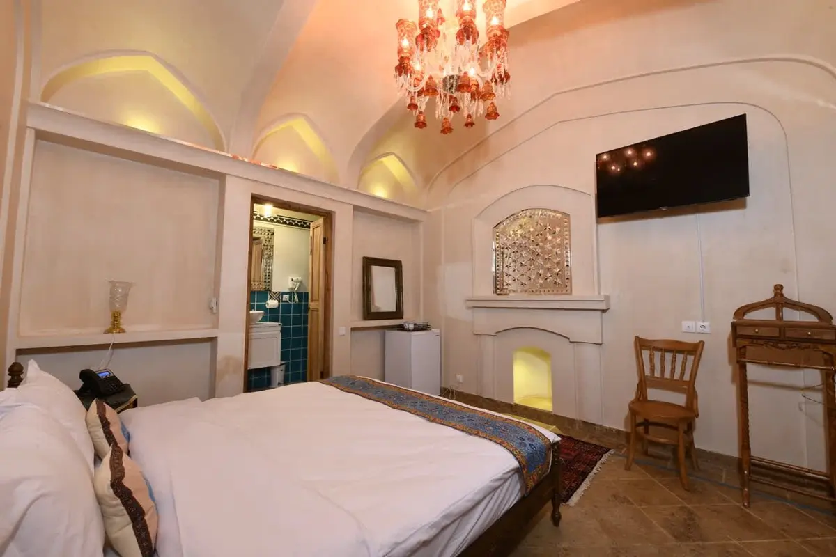 اقامتگاه سنتی عمارت محمودیه - واحد ۲۱۶ زاویه دو