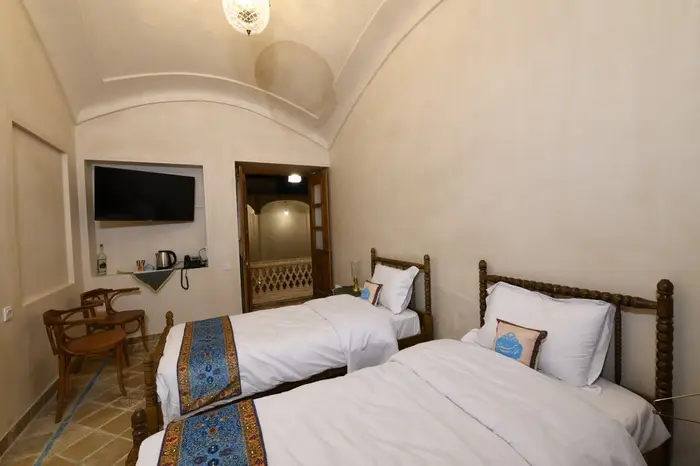 اقامتگاه سنتی عمارت محمودیه - واحد ۲۱۰ زاویه