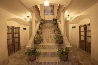 اقامتگاه سنتی عمارت محمودیه - واحد ۲۰۰ شمس جهان