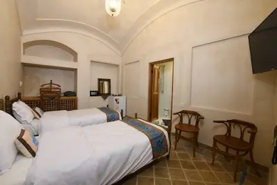 اقامتگاه سنتی عمارت محمودیه - واحد ۲۱۰ زاویه