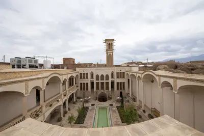 اقامتگاه سنتی عمارت محمودیه - واحد ۲۱۰ زاویه