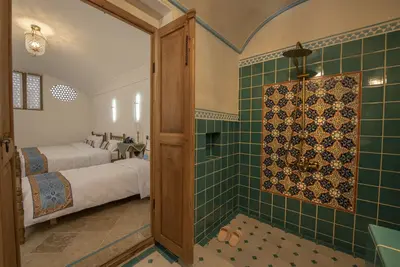 اقامتگاه سنتی عمارت محمودیه - واحد ۲۰۴ شمس جهان