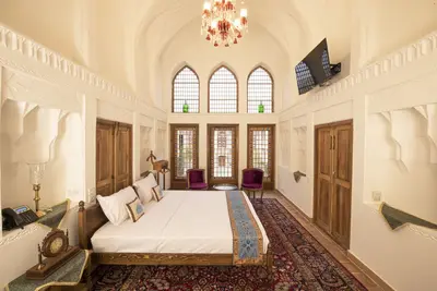 اقامتگاه سنتی عمارت محمودیه - واحد ۲۰۰ شمس جهان