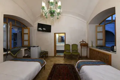 اقامتگاه سنتی عمارت محمودیه - واحد 209 آبان