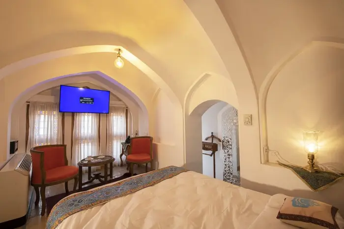 اقامتگاه سنتی عمارت محمودیه - واحد ۲۱۵ بالاخانه طلوع