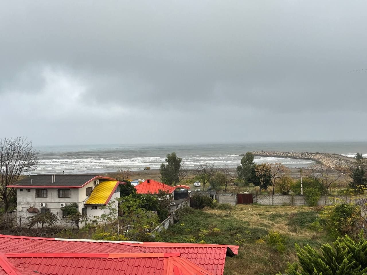 دوخوابه ساحل سنگی