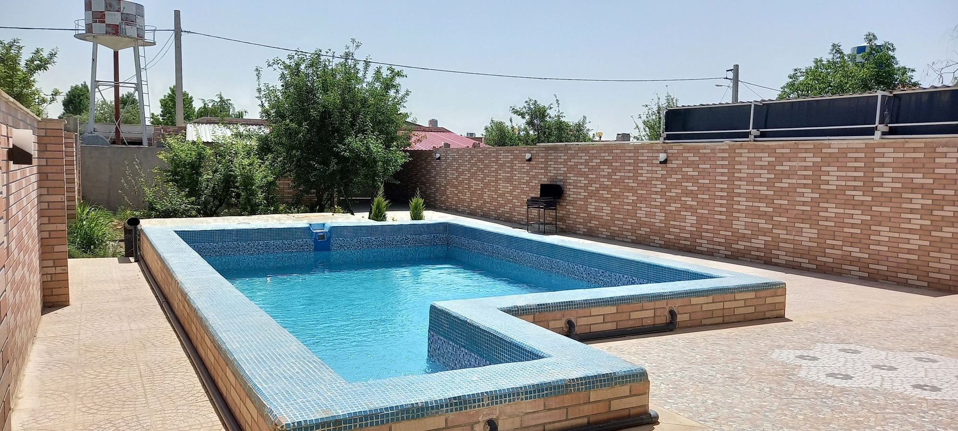 ویلا دوخوابه استخردار آبگرم ویلا رز 2