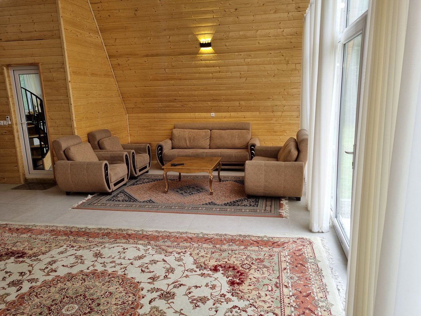 کلبه یک خوابه پوررشید