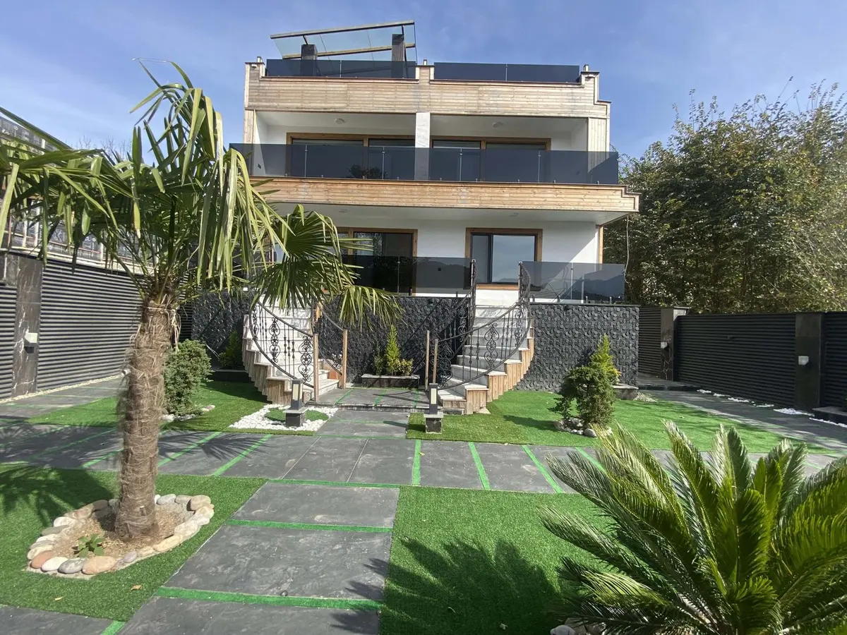 ویلا سه خوابه استخردار آبگرم عباس آباد 1 - حیاط پشت ویلا