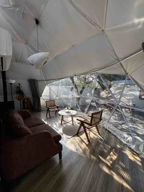 کلبه فلت جكوزى دار ژئودزيک - انتخاب عنوان تصویر