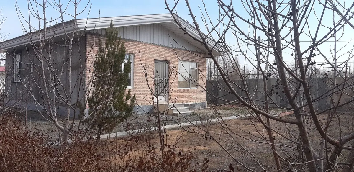 ویلا دوخوابه کندیم 9 - نمای ویلا و حیاط