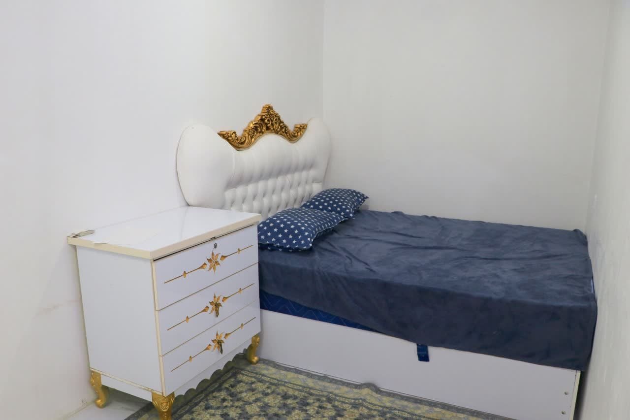 یک خوابه دنیز افشار