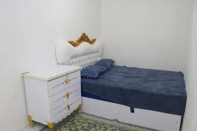 سوئیت یک خوابه دنیز افشار