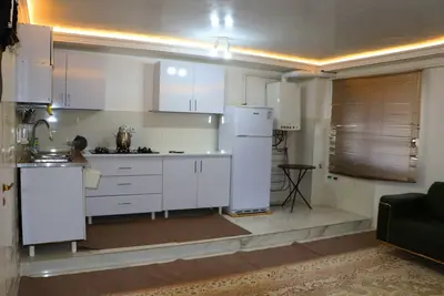 سوئیت یک خوابه دنیز افشار