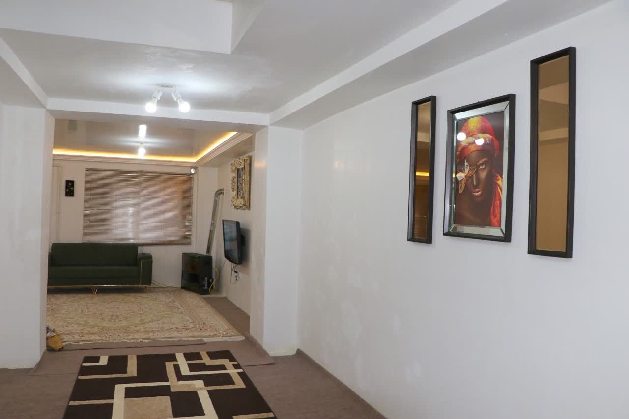 یک خوابه دنیز افشار