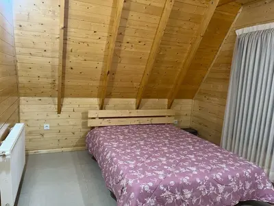 کلبه دوخوابه سوئیسی نهال