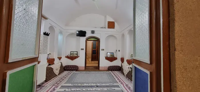 بوم گردی شاطربمان - واحد شاه‌نشین