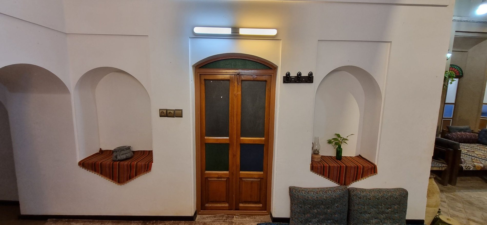 شاطربمان - واحد آقاجون