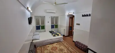 بومگردی شاطربمان - واحد آقاجون