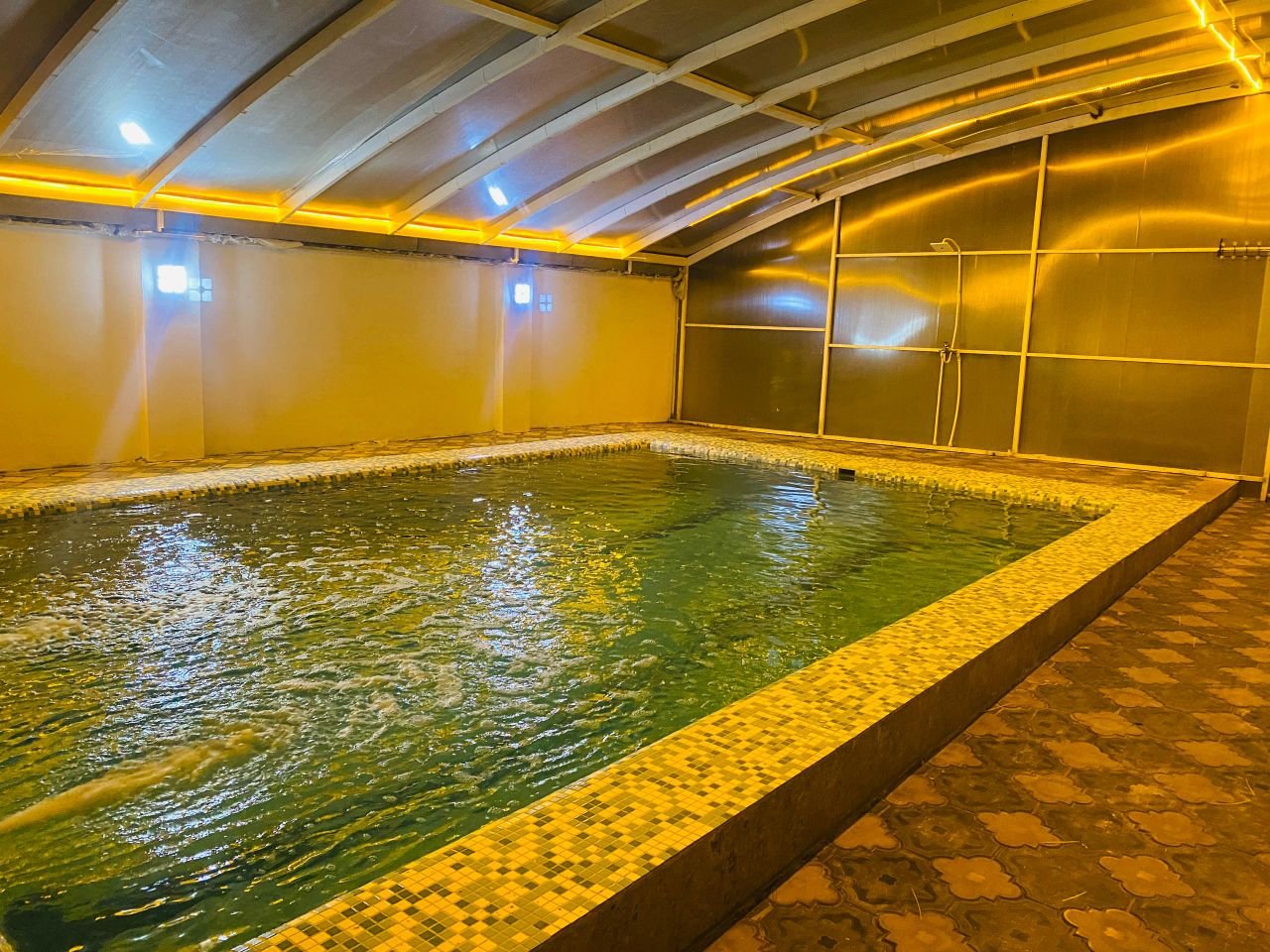 سه خوابه مریم شرقی