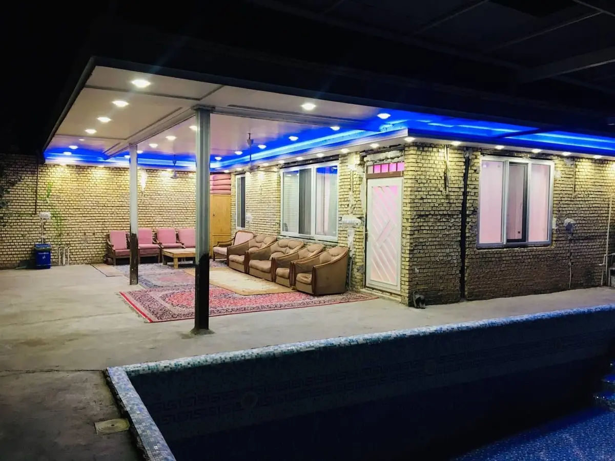 ویلا یک خوابه استخردار باغ نارنج 3 - ۱۸۰ متر تراس مشرف به باغ