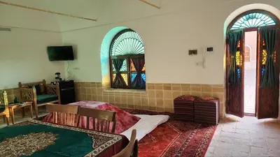 بومگردی بابا سید احمد - واحد زمرد