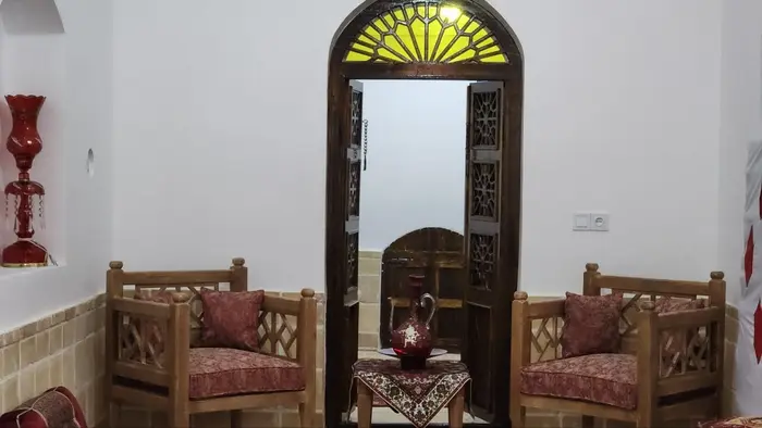 بوم گردی بابا سید احمد - واحد یاقوت - اتاق یاقوت