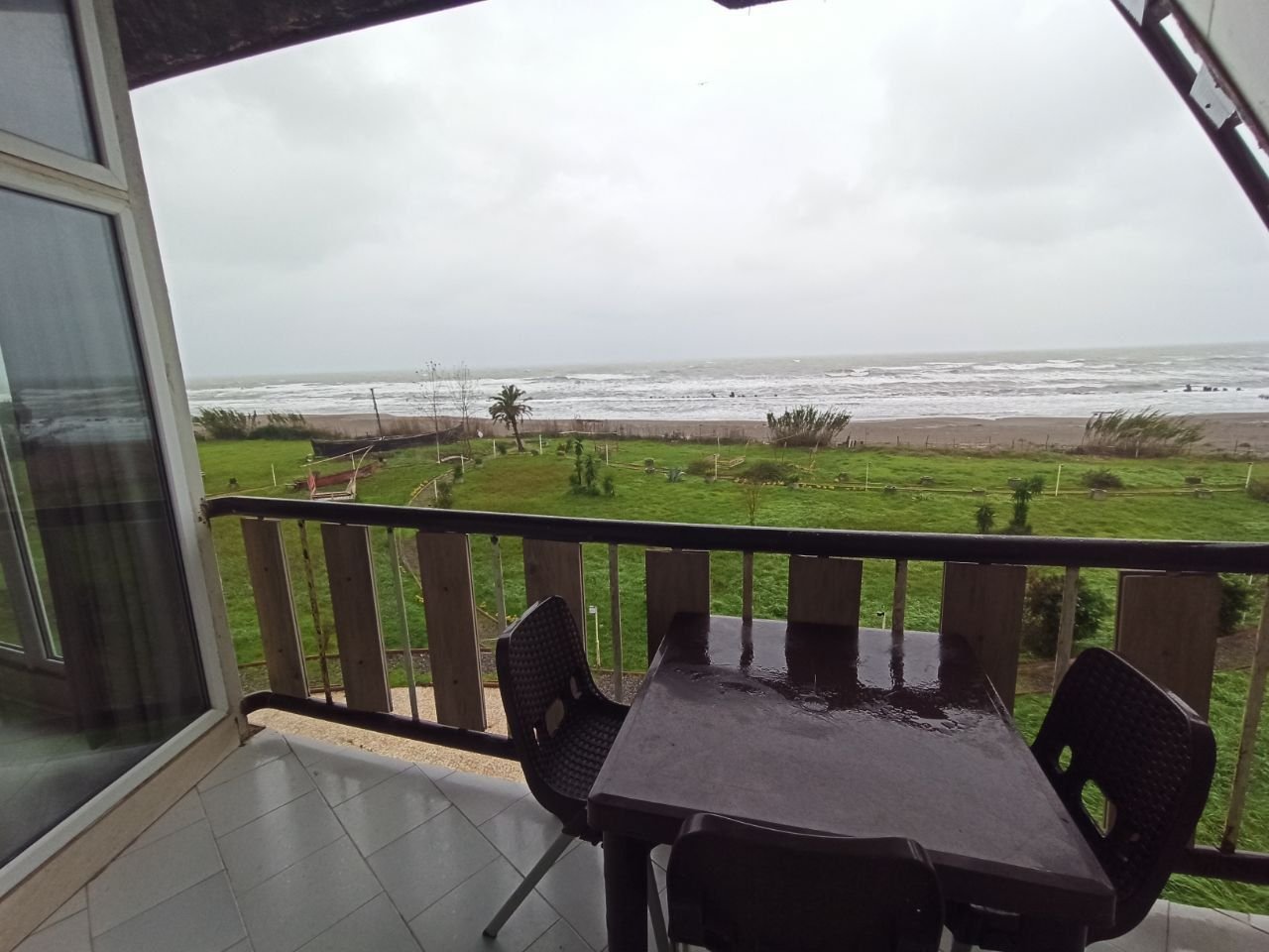 آپارتمان دوخوابه ساحل آرامش ۲