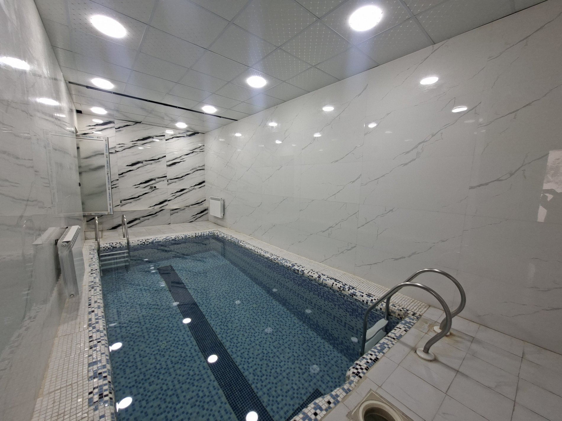 ویلا سه خوابه استخردار آبگرم عمارت فرشته