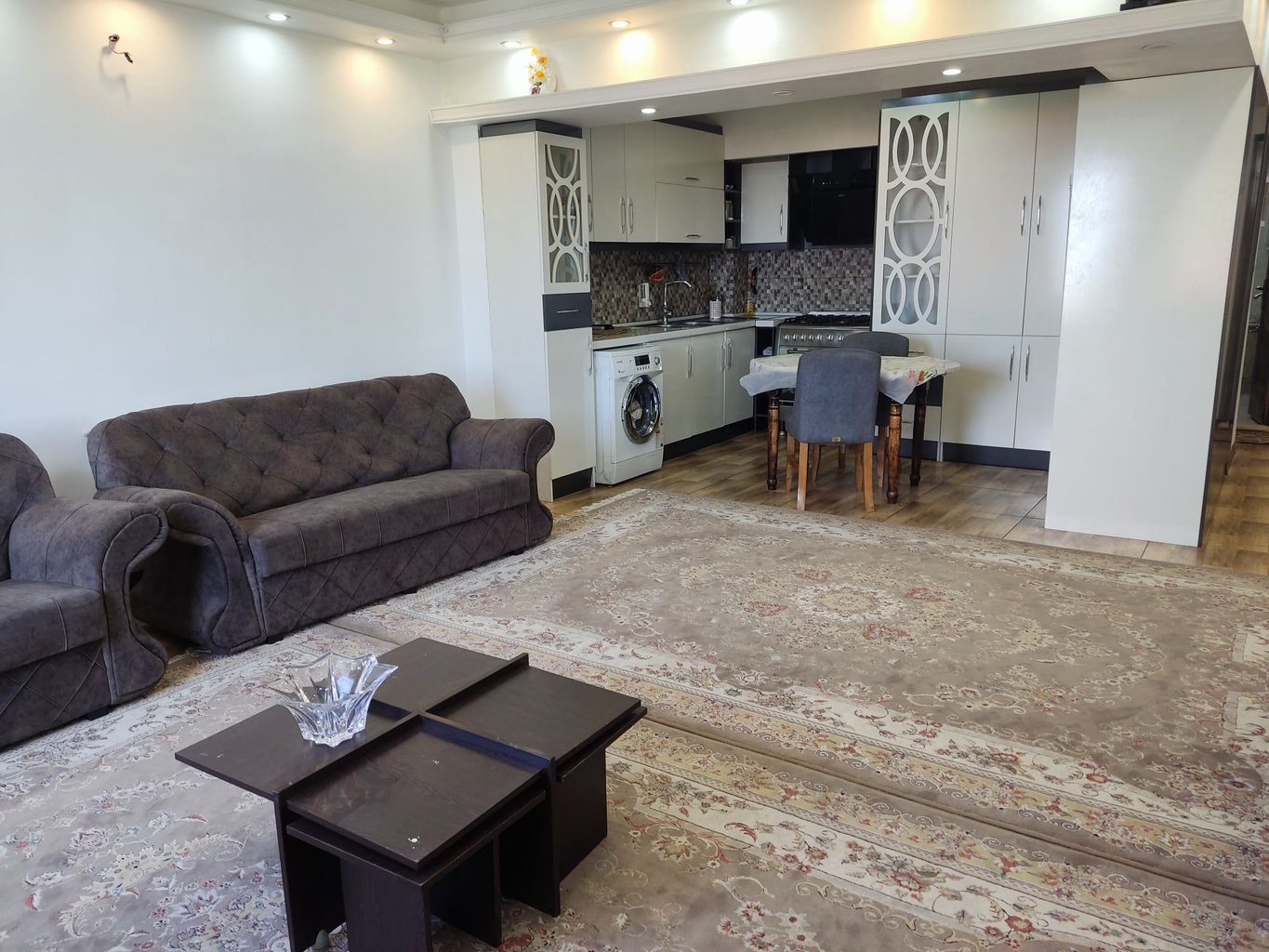 آپارتمان دوخوابه جوربنیان